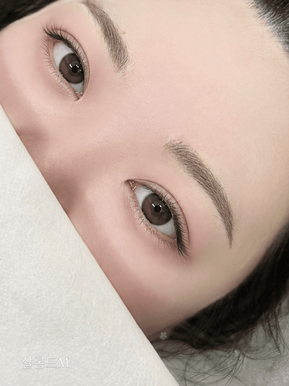 여자 콤보눈썹